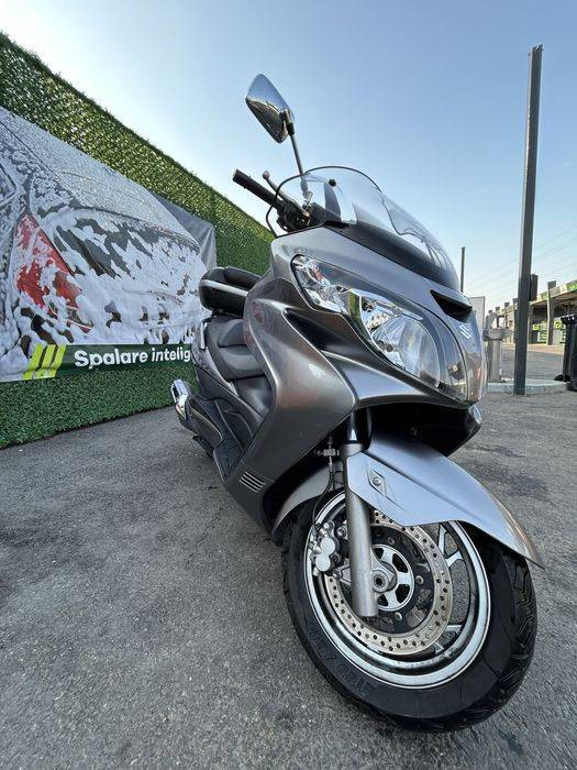 Suzuki Burgman 400