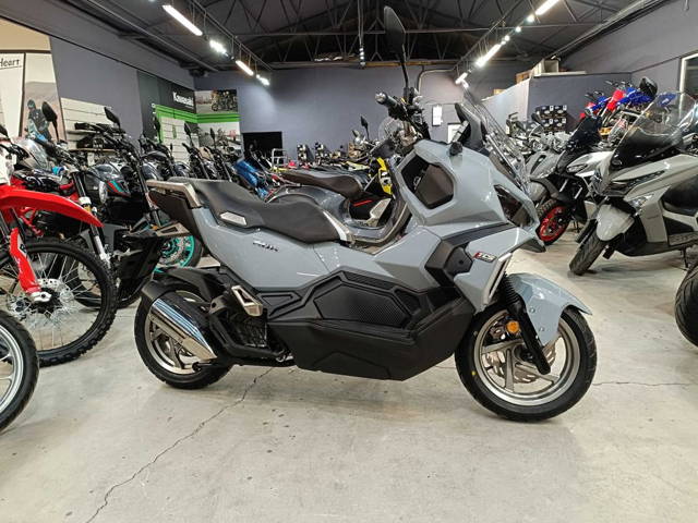 Scuter SYM ADX 125-se conduce cu B125 - livrare stoc EST BIKE