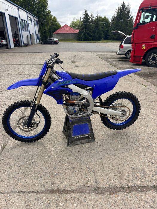 YAMAHA YZ450F Cross/Enduro