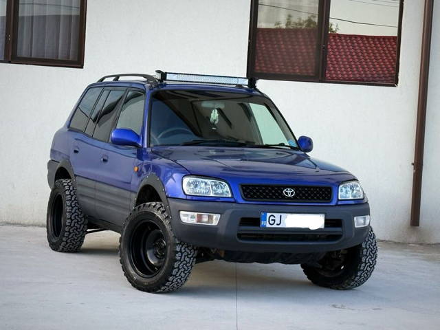 Toyota RAV 4 Motor: 2.0 benzina, 125 CP ~Instalație GPL