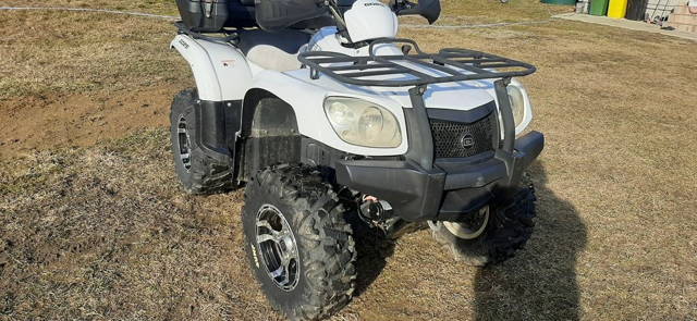 Vând atv cf moto 500cc 4x4