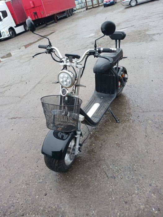 Scuter/scooter electric