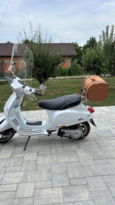 Vespa PIAGGIO 125 LX