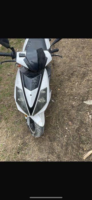 Scuter,49 cc ,stare foarte buna