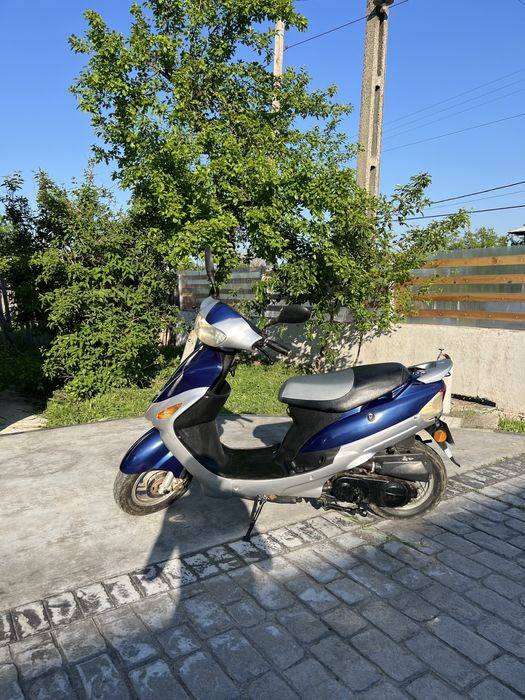 Scuter chinezesc 49cc