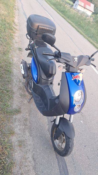 Vând scuter peugeot 2t 50cc