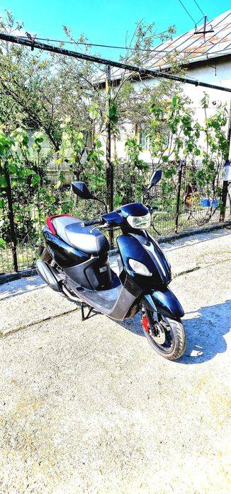 Scuter 50cc - Inmatriculat - Carte RAR - 45 km/h [de vanzare]