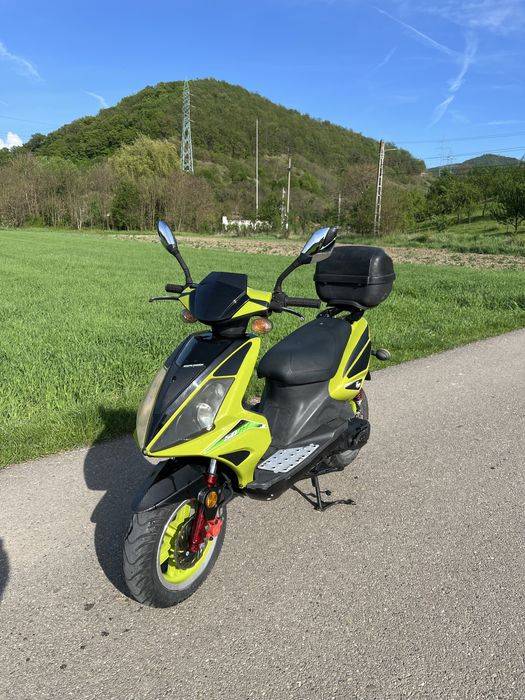 Scuter Race Explorer 50cc functional 100% 2 timipi
