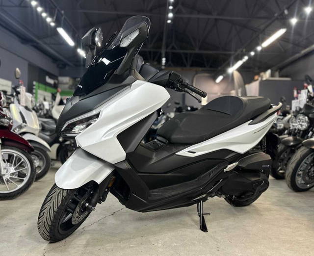Honda Forza 350 an 2025 noua 0 km  - Pret Promo - Honda Constanta
