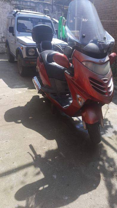 Vand scuter Kymco 250cc