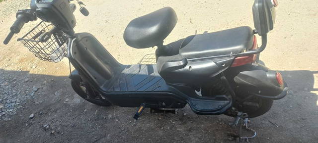 Vand scuter electric