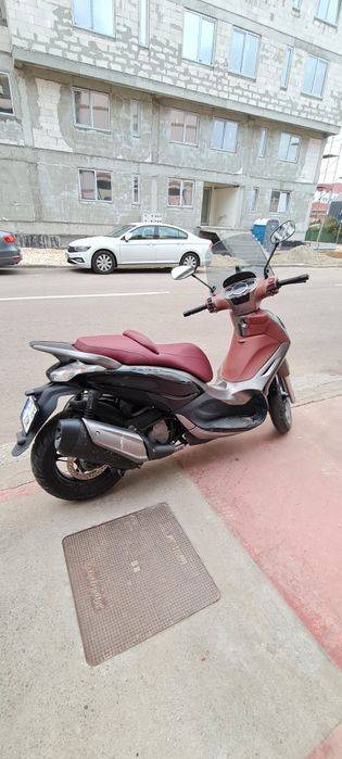 Piaggio Beverly 350 ST