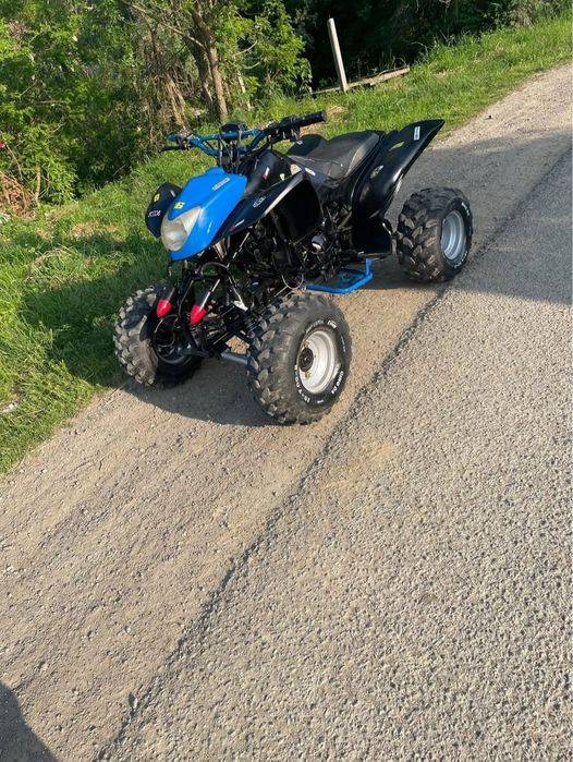 Vând atv 250 cc.