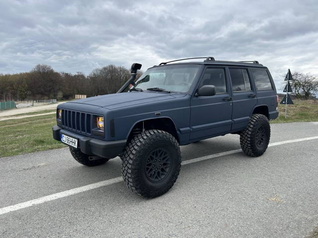 Vând/ Schimb Jeep Cherokee XJ 2.5TDI 1998