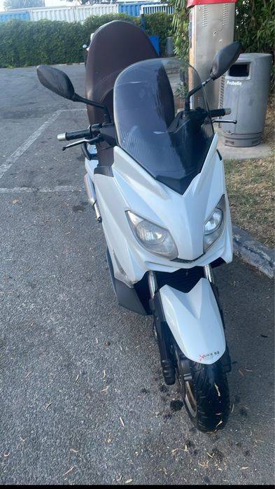 Vand Scuter Yamaha skycrusier 125 cm