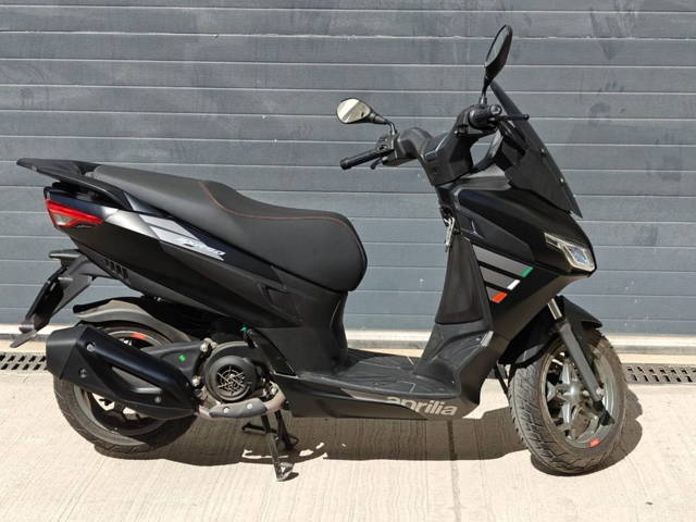 Aprilia SXR 50 din anul 2023