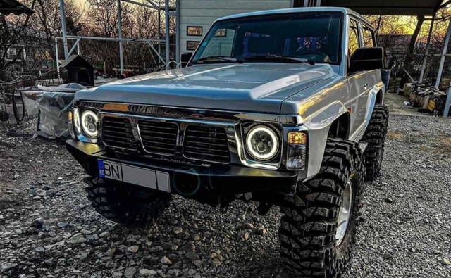 Bara Fata Nissan Patrol Y60 Cu Suport de troliu 4mm