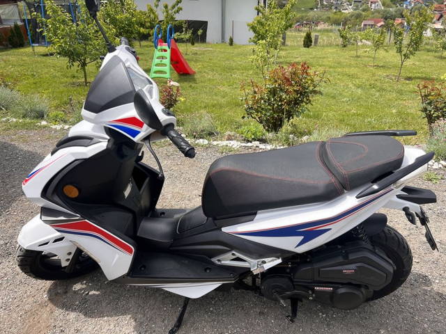 Scuter ZNEN 125 GT UNION