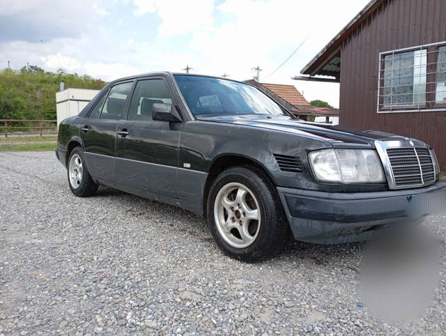 Mercedes  w 124  E 250 2.5 td