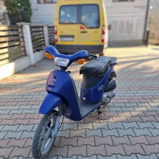 Scuter Piaggio Free 50