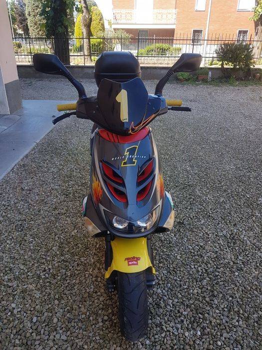 Scuter Aprilia sr 50