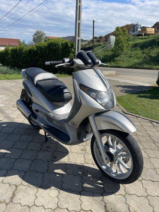 Piaggio beverly 200