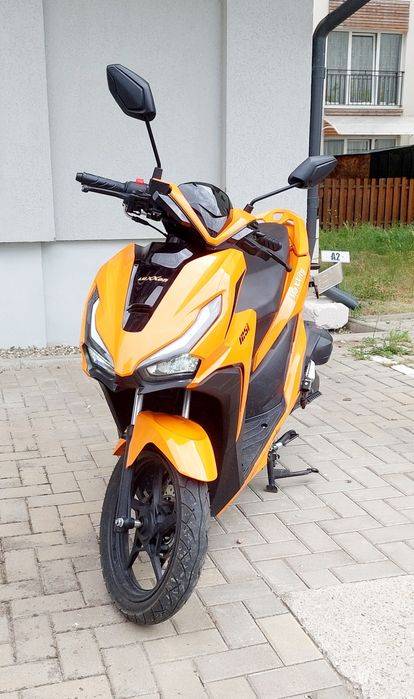 Vând scuter LUXXON 2024 , 15 CP ABS