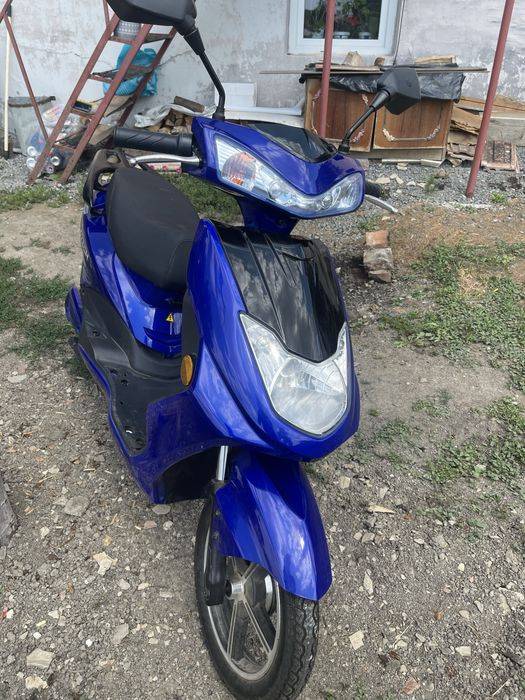 vand scooter electric ca nou
