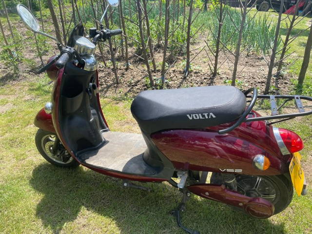 Vand scuter electric