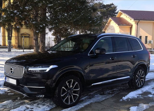 Volvo XC90 D5 Inscription - 7 locuri,  AWD 4x4