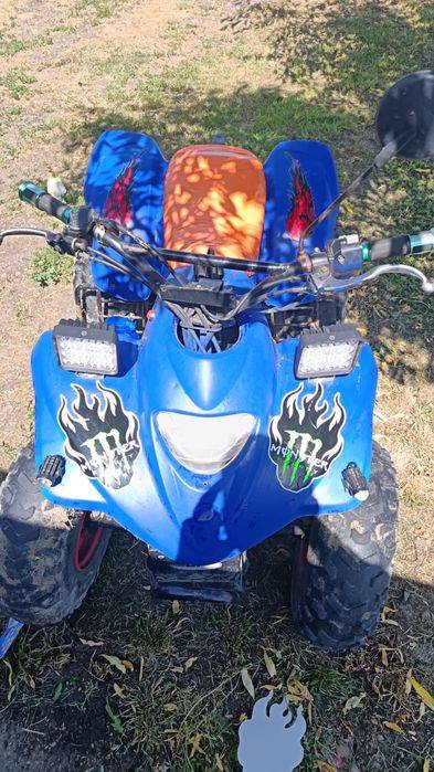 Vând ATV 3000 RON