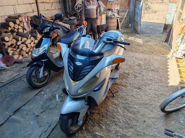 Scuter MALAGUTI 250