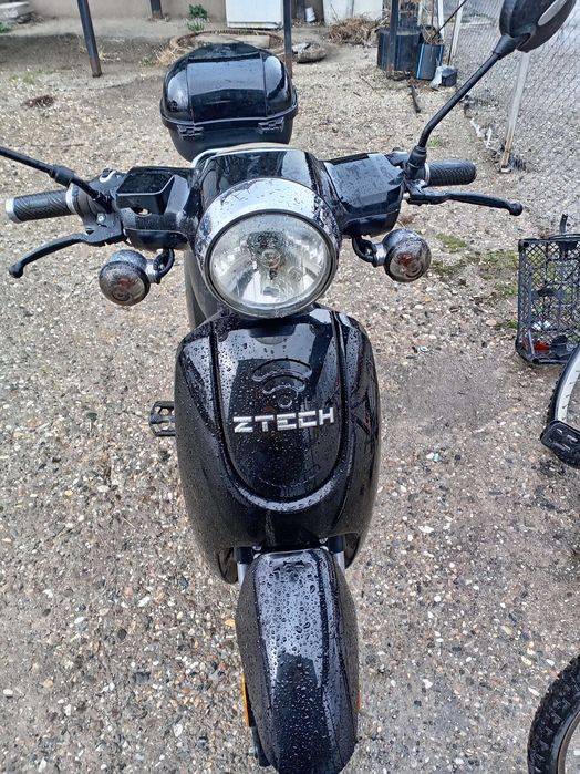 Vând scuter electric