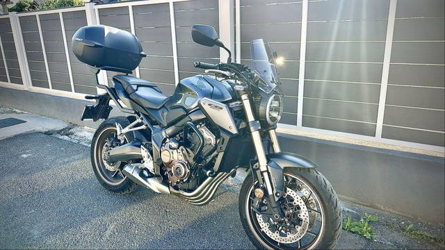 Honda CB650R 2023 13.500 km in garantie