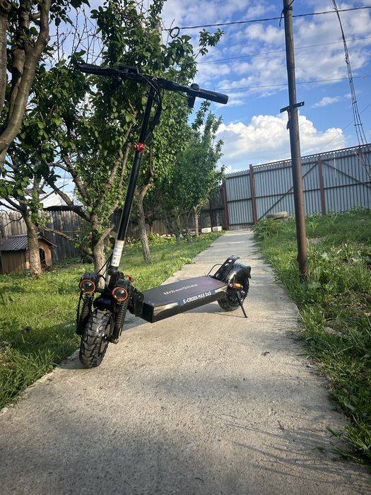 TROTINETA 1600w 2x2