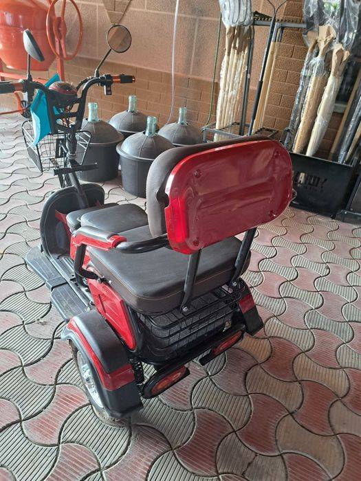 Triciclu electric nou
