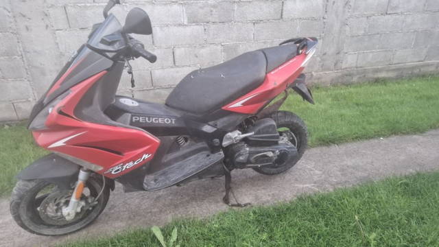 Vand Peugeot JetForce C-tech