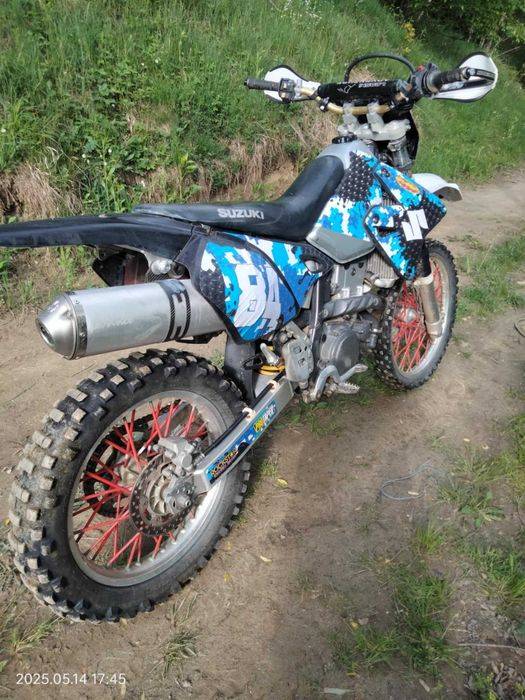 Vand enduro suzuki drz400 4t sau aștept unele oferte