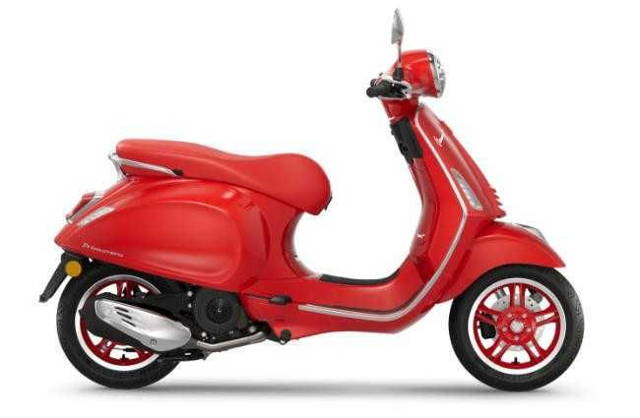 Scuter Vespa Primavera 125 Red 2025 | Rate | Leasing