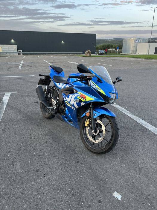 Motocicleta Suzuki gsxr 125