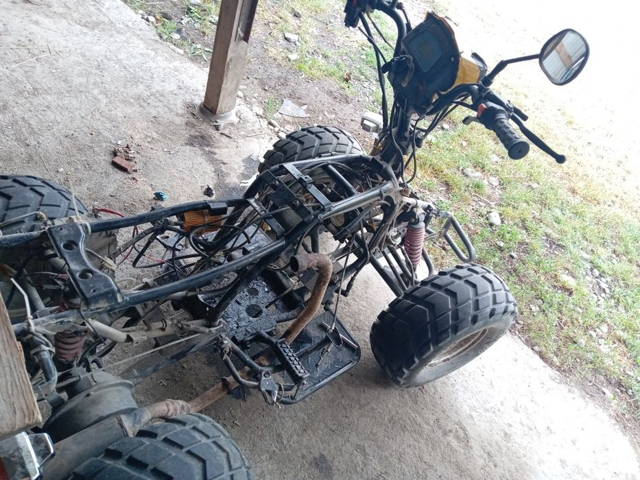 Vând atv bashan de 200cc pe cardan