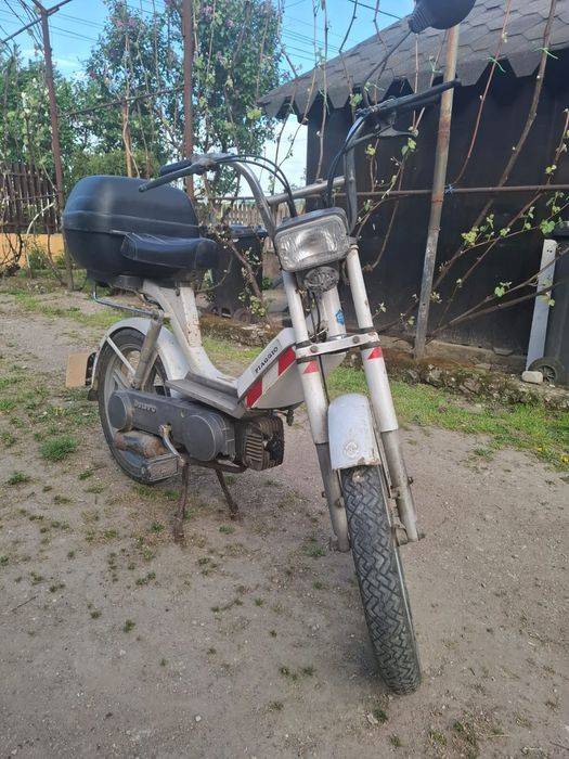 Motoscuter în stare buna de funcționare.