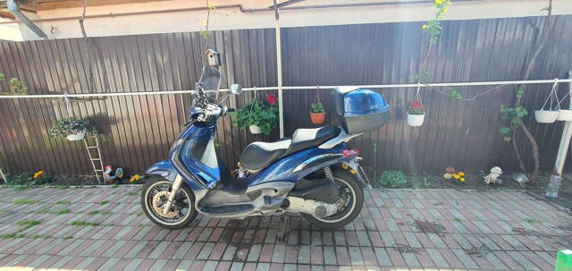 maxi scuter piaggio beverly 250