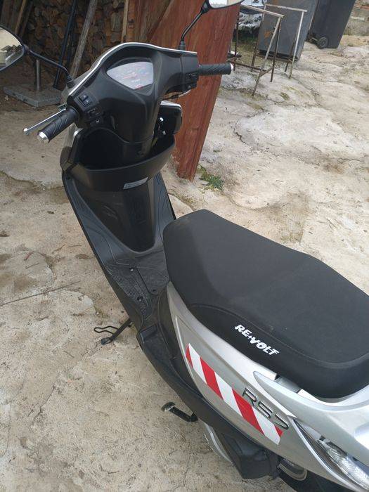 Vand scuter de 125 cc