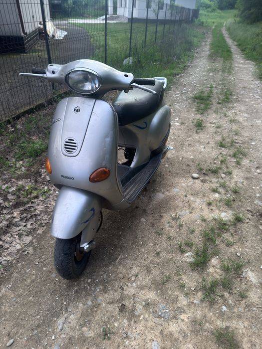 Vand scuter Piaggio Vespa [perfect functional]
