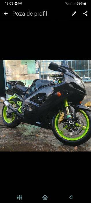Dezmembrez suzuki gsxr k1 600
Precizez ca motorul este desfa
