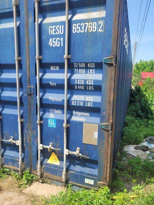 container de transport maritim