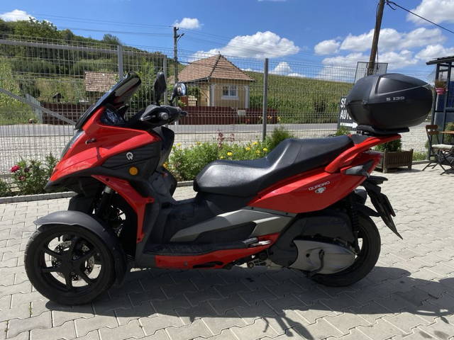 Ofer spre vanzare Motociclu Quadro ( L5e )