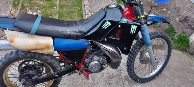 Motocicleta cross