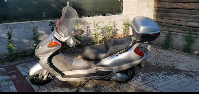 Moto Scooter Honda FORESIGHT